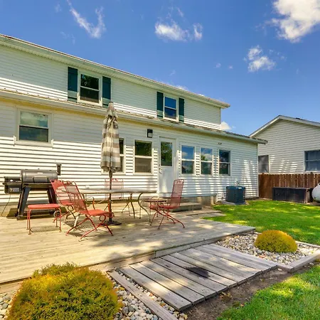 Howe Retreat With Fire Pit And Private Boat Dock!